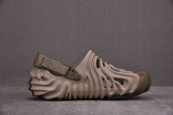 Cr*0*s x salehe bembury c00011