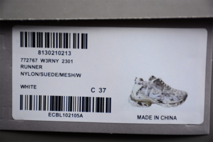 RUNNER SNEAKER RS082