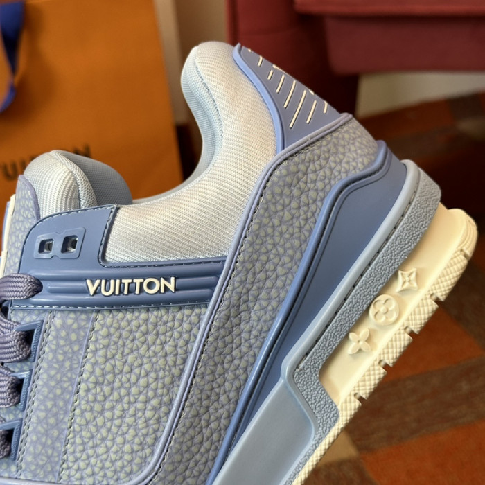 LV TRAINER SNEAKER LV-000609