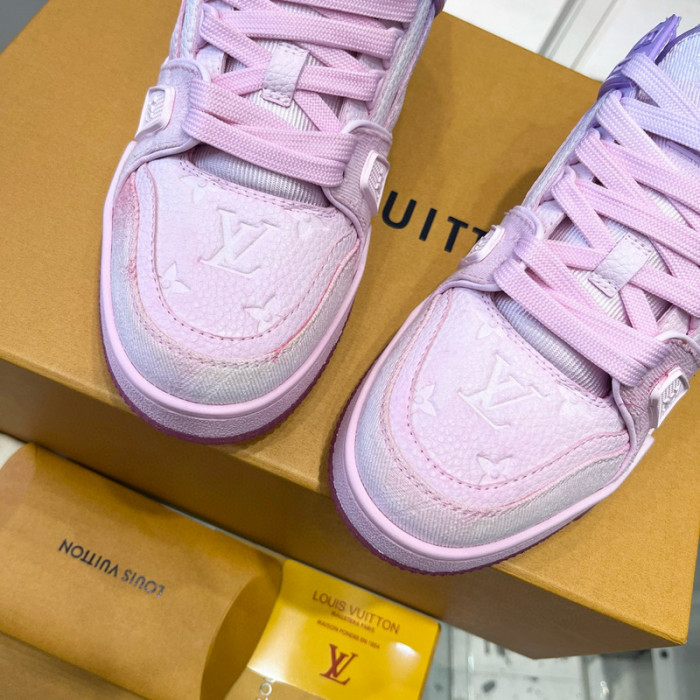 LV SNEAKER LV-000417
