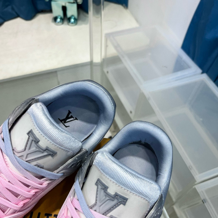 LV SNEAKER LV-000477