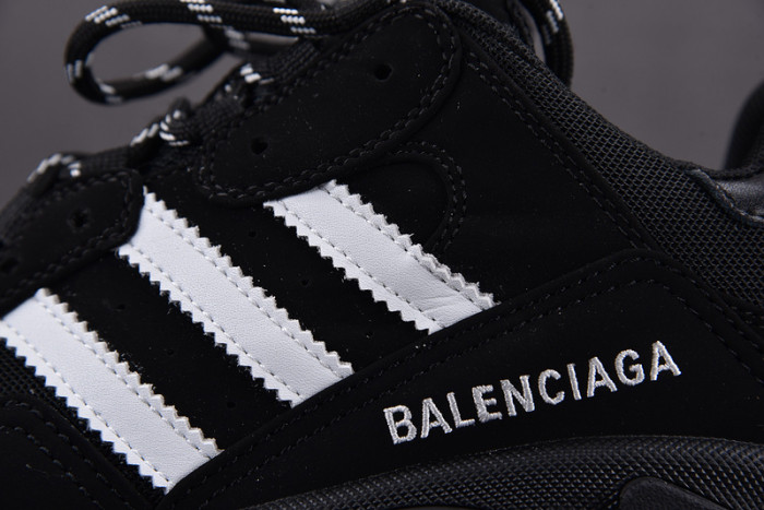 TRIPLES TRAINER SNEAKERS 2000106