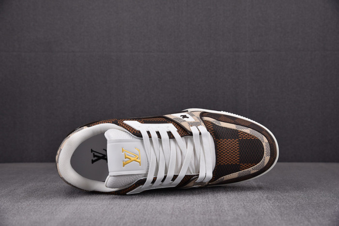 LV SNEAKER LV-000127