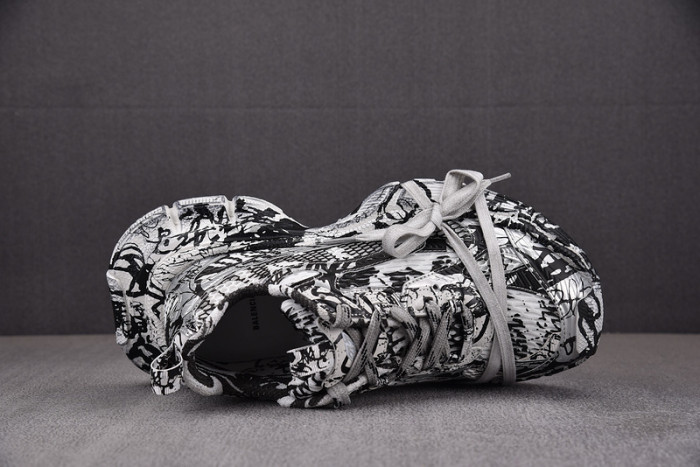 RUNNER SNEAKER RS068