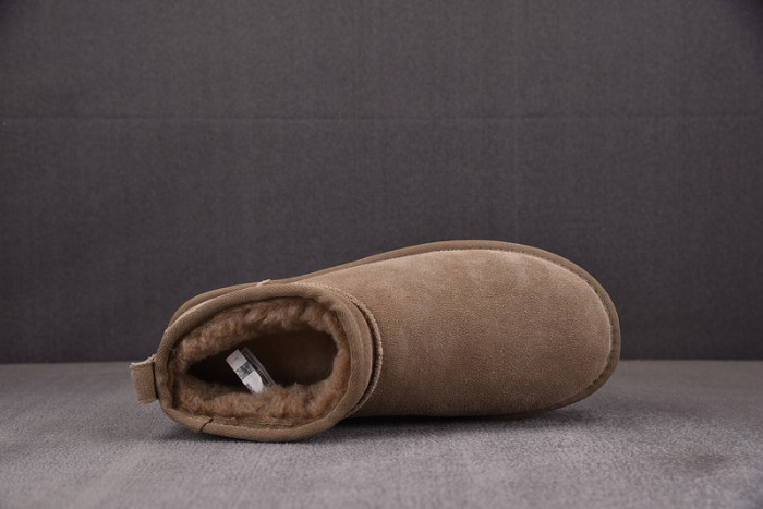 UGG Classic Ultra Mini Platform Boot
