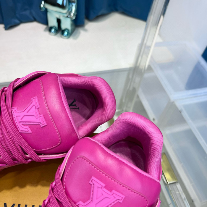 LV SNEAKER LV-000492