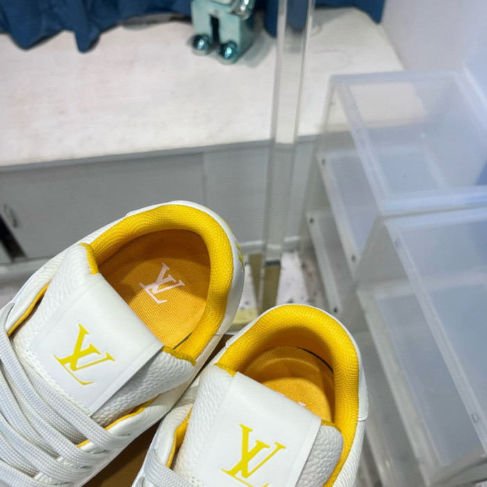 LV SNEAKER LV-000501