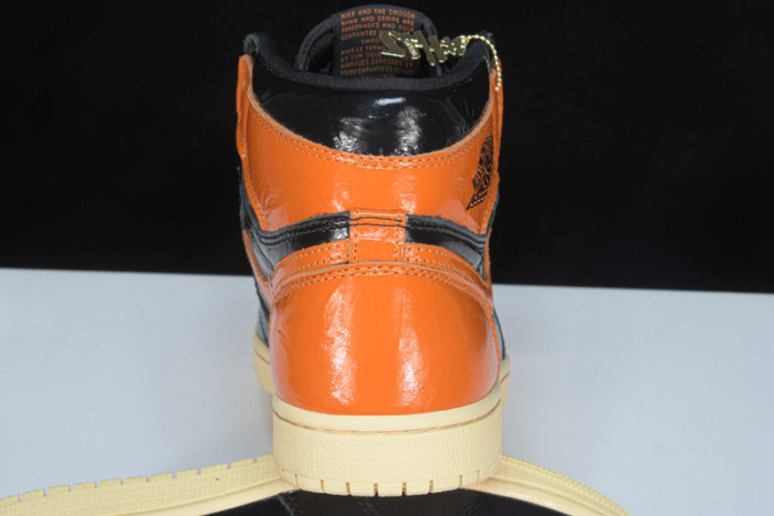 Air Jordan 1 Shattered Backboard 3.0 555088-028