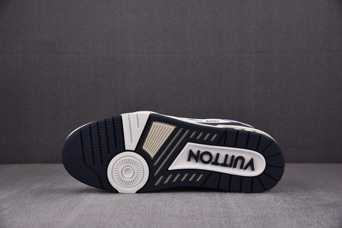 LV SNEAKER LV-000131