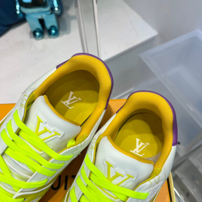 LV SNEAKER LV-000341