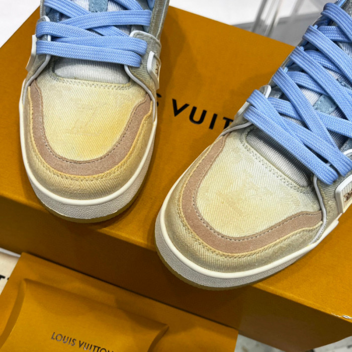 LV SNEAKER LV-000380