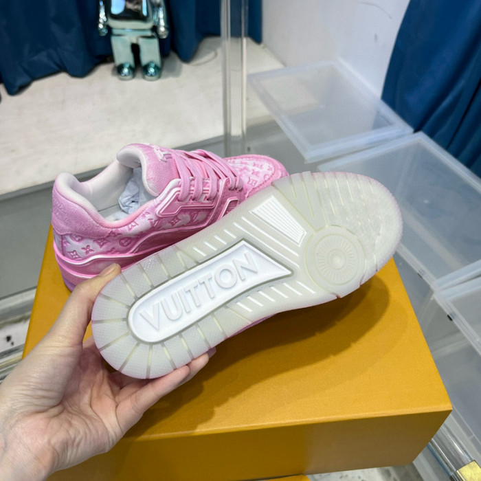 LV SNEAKER LV-000466