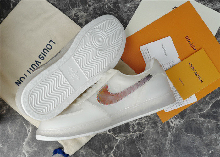 LV SNEAKER LV-000257