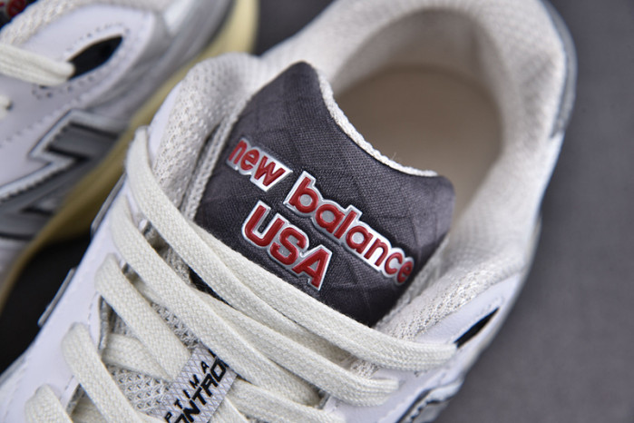 NEW BALANCE SNEAKER NB020