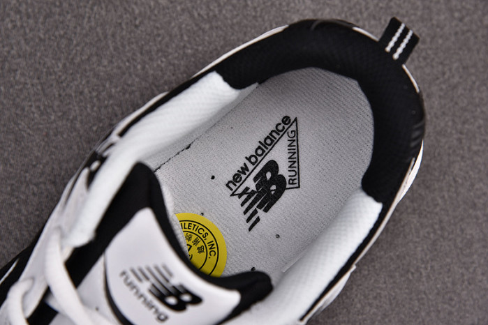 NEW BALANCE SNEAKER NB031