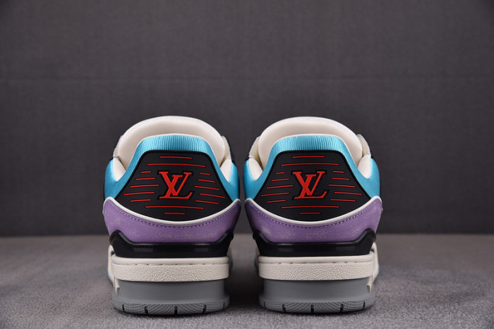 LV SNEAKER LV-000122
