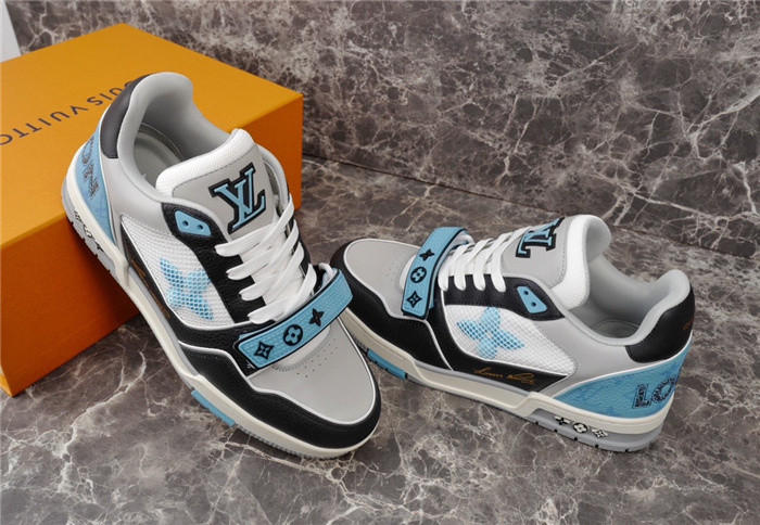 LV SNEAKER LV-000147