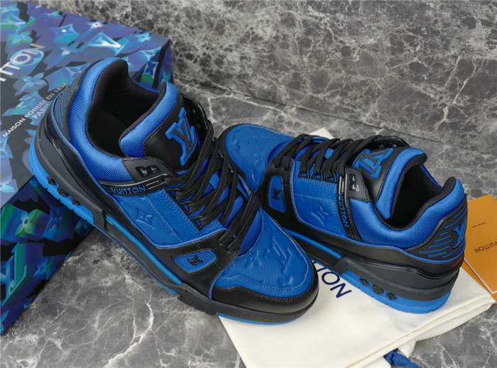 LV SNEAKER LV-000288