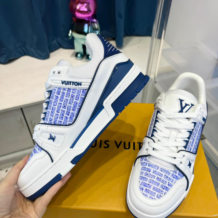 LV SNEAKER LV-000407