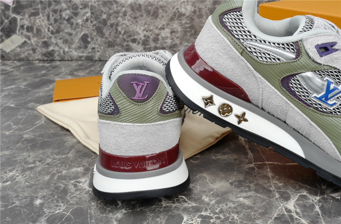 LV SNEAKER LV-000220
