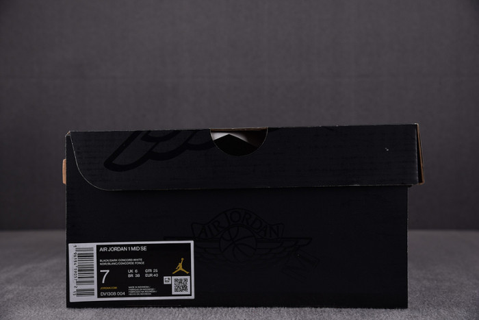 Jordan 1 Mid SE Space Jam DV1308-004