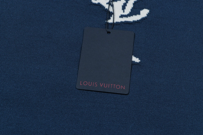 LV CLOTHES V00065