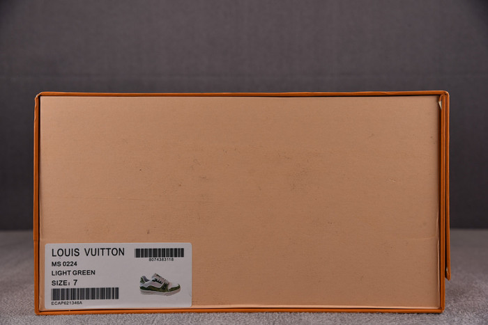 LV SNEAKER LV-000532