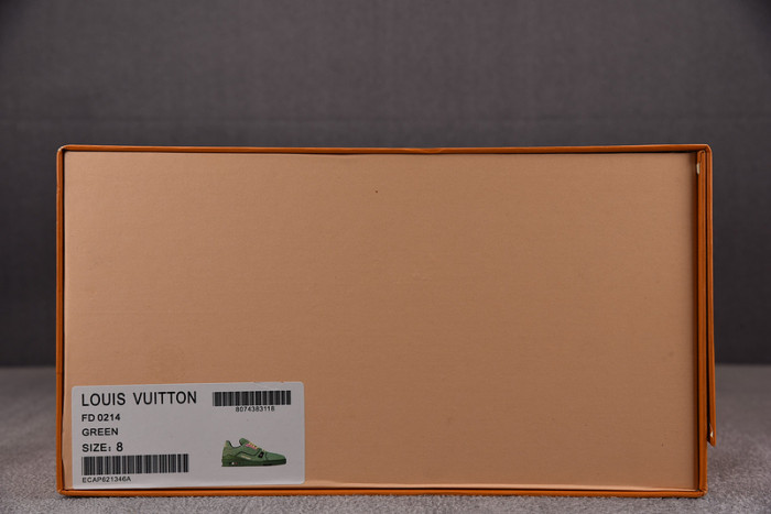 LV SNEAKER LV-000535