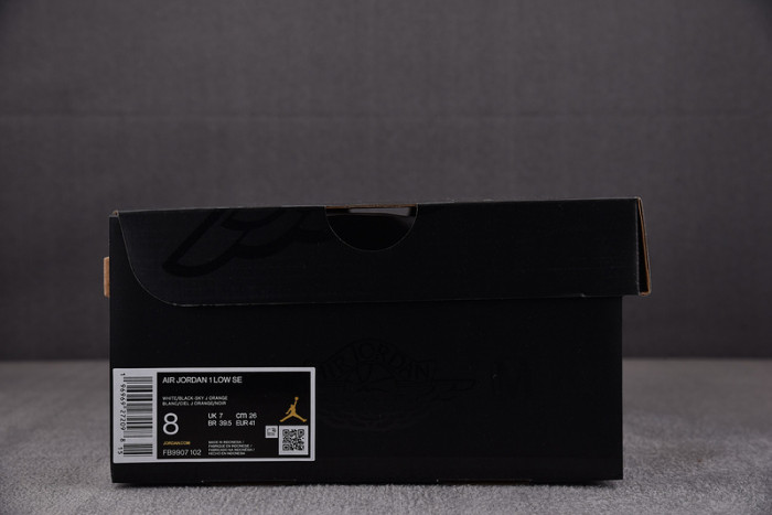 AIR JORDAN 1 LOW SE GS 