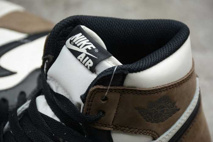 Air Jordan 1 Retro High OG "Dark Mocha" 555088-105