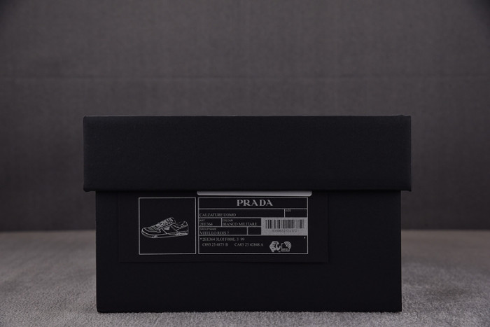 Pra*a snekaers p000103