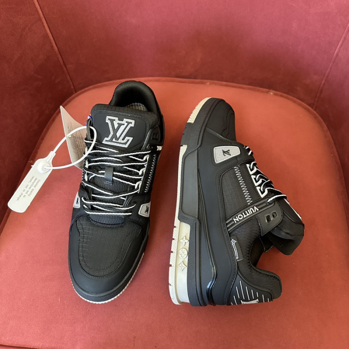 LV TRAINER SNEAKER LVT-000625