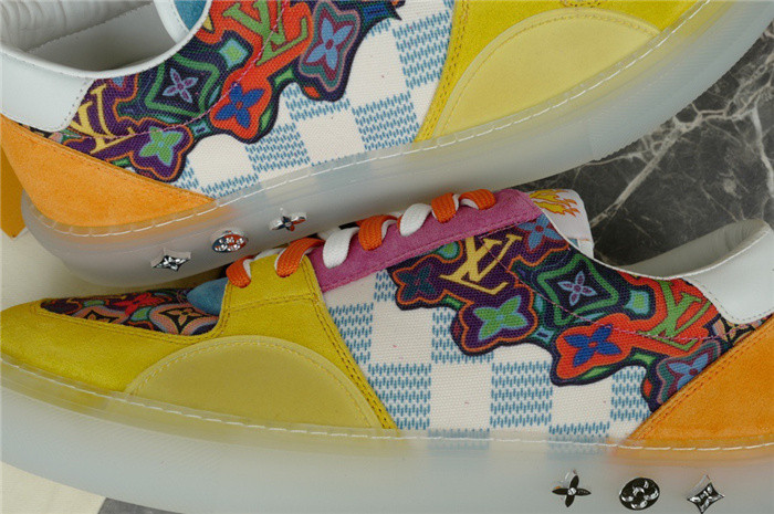 LV SNEAKER LV-000281