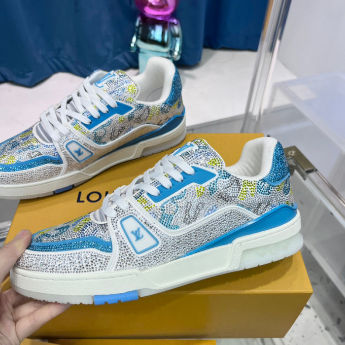 LV SNEAKER LV-000397