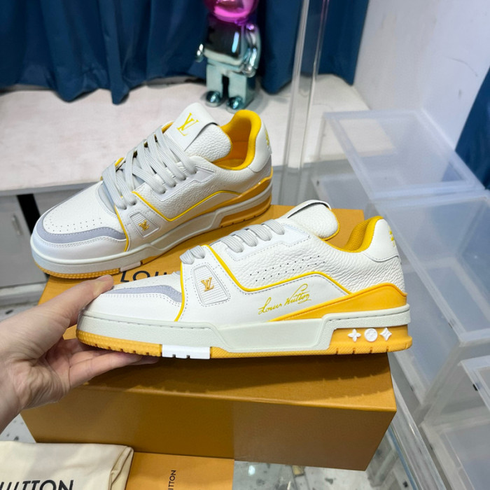 LV SNEAKER LV-000501