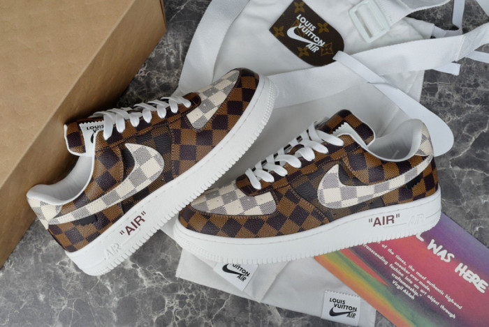 LV SNEAKER LV-000239