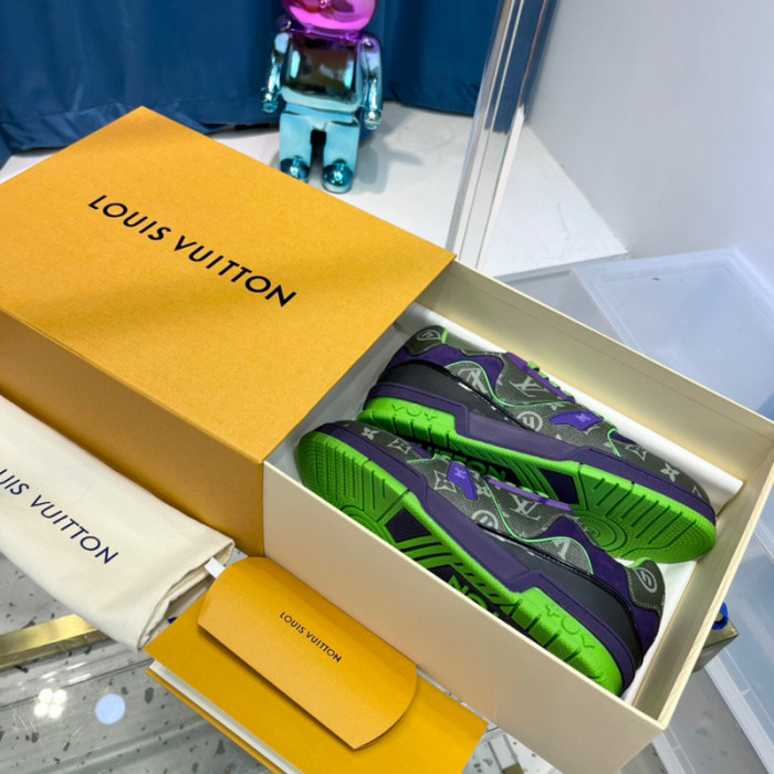 LV SNEAKER LV-000346