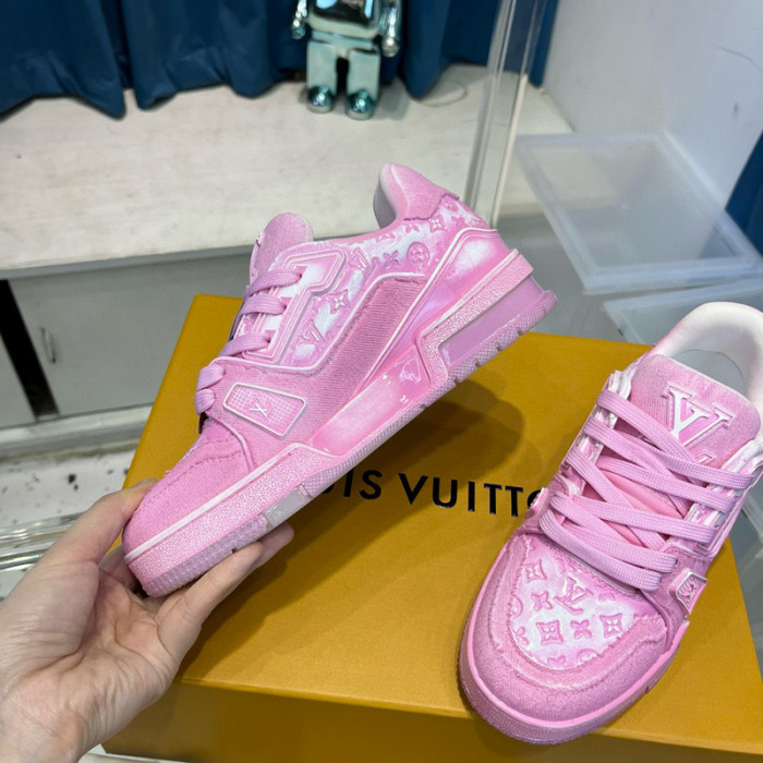LV SNEAKER LV-000466
