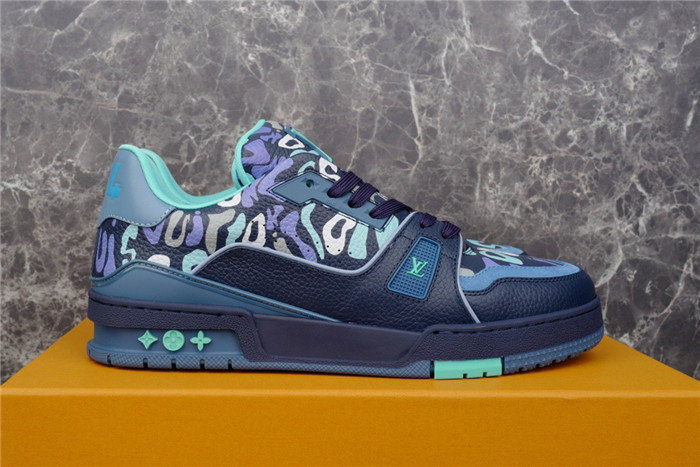 LV SNEAKER LV-000237