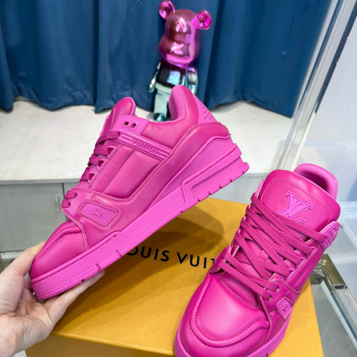 LV SNEAKER LV-000492