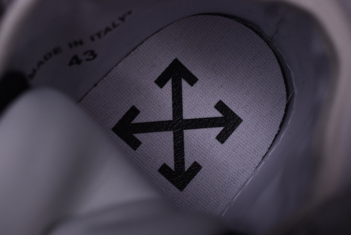 OFW Low 3.0 OMIA065S18800016