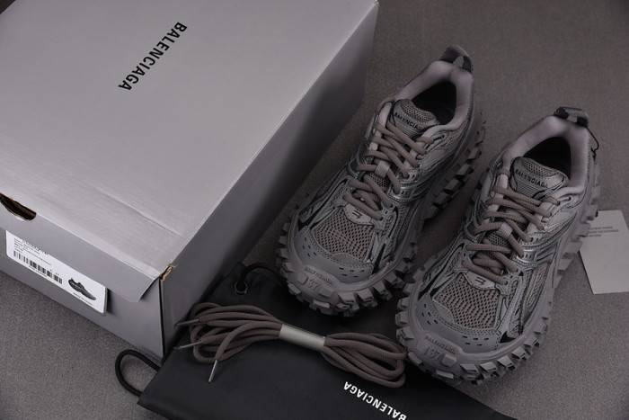 DEFENDER SNEAKER DS005