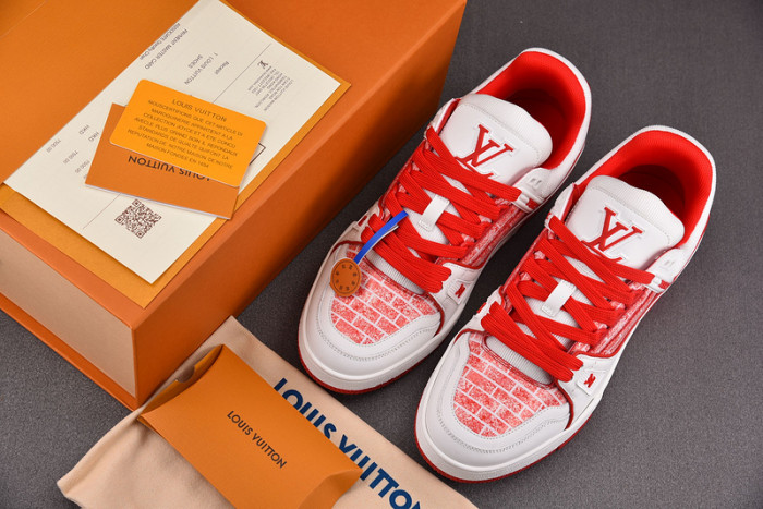 LV SNEAKER LV-000117