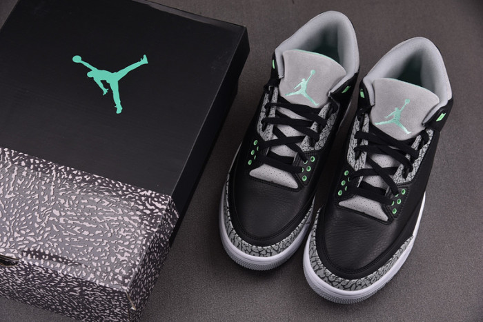 Jordan 3 Retro Green Glow CT8532-031