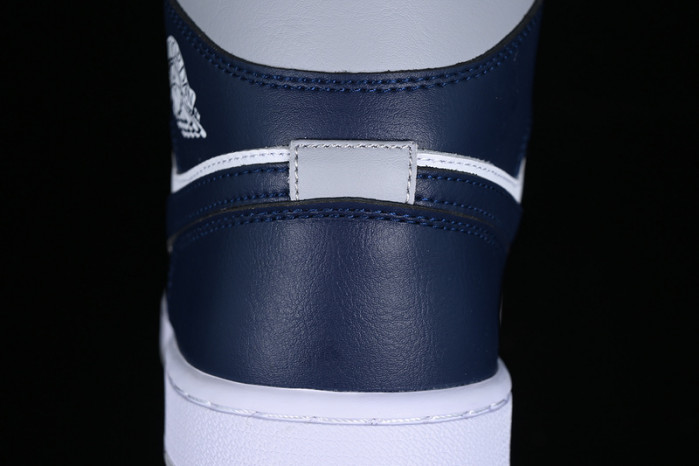 AIR JORDAN 1 MID MIDNIGHT NAVY DQ8426-104