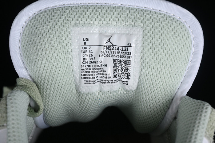 AIR JORDAN 1 LOW "LIGHT GREEN" FN5214-131