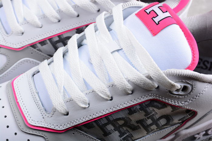 LV TRAINER SNEAKER LV-000551