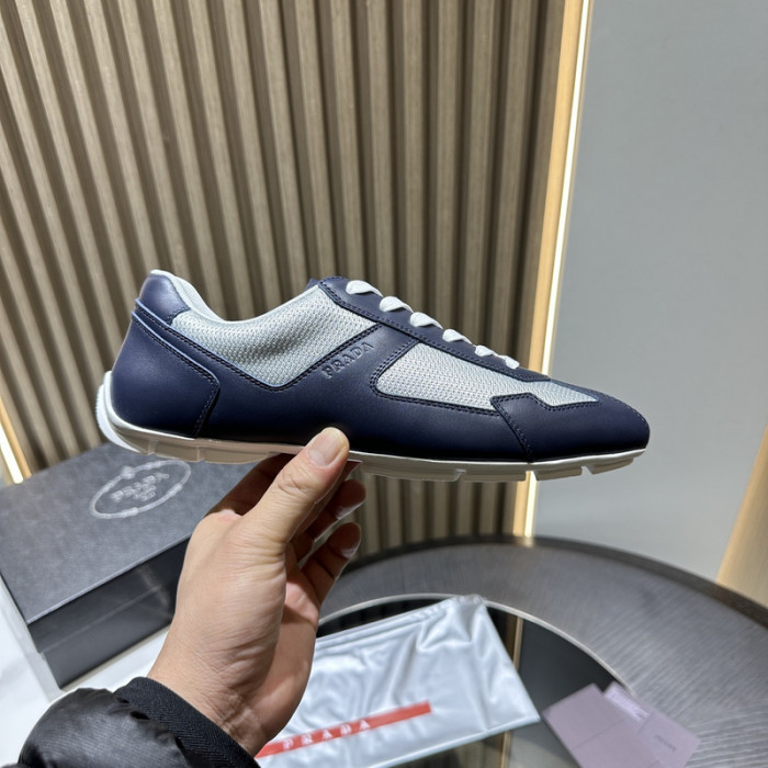 PRADA SNEKAERS P000185