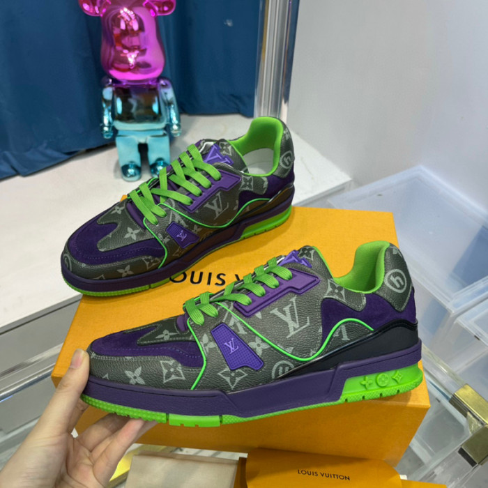 LV SNEAKER LV-000346