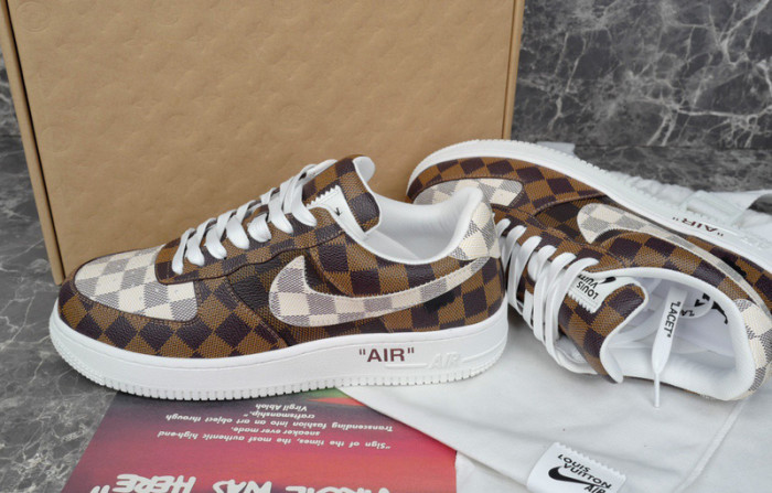 LV SNEAKER LV-000239